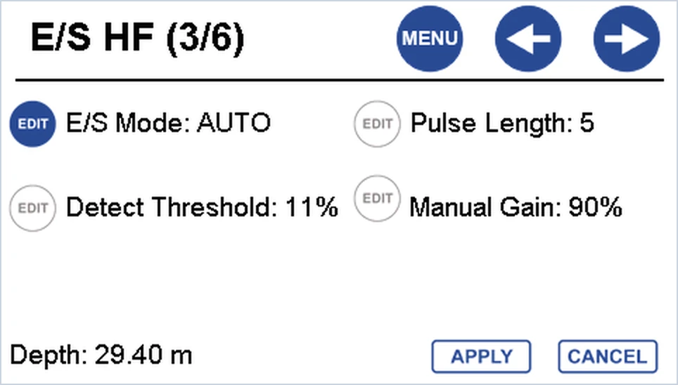 E/S HF page 3 of 6 on the echo sounder touchscreen, showing the echo sounder mode set to Auto, with pulse length, detection threshold and manual gain.